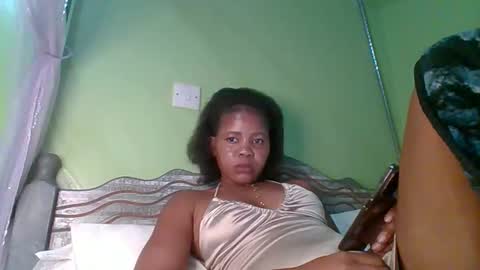 lovegal335 online show from May 2026 06:01:02 PM