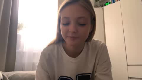 Ella online show from October 2025 07:50:02 AM