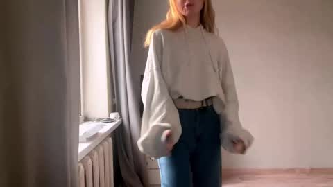 Ella online show from December 2025 06:17:02 AM