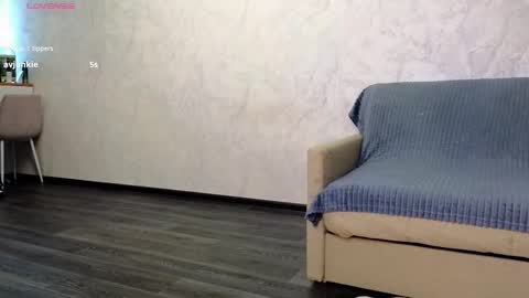 Molly online show from March 2026 05:39:01 PM