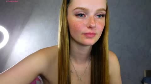 Molly online show from May 2026 08:05:01 PM