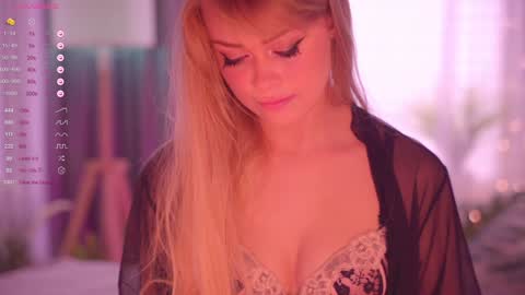Snapshot of lovellynelly chatting on February 2025 01:33:02 PM Nelly online show from February 2025 01:33:02 PM
