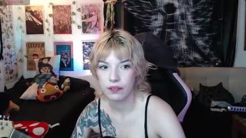 Snapshot of lovely_cass chatting on July 2026 07:23:02 AM Cassie online show from July 2026 07:23:02 AM