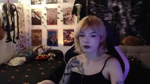Snapshot of lovely_cass chatting on July 2026 04:50:02 AM Cassie online show from July 2026 04:50:02 AM