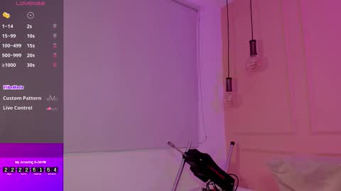 Snapshot of lovely_emma18 chatting on October 2025 02:07:02 PM Emma online show from October 2025 02:07:02 PM