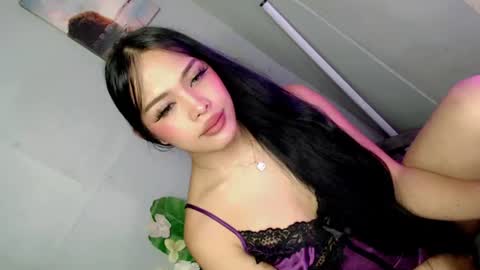 lovely_felicity online show from July 2026 10:44:02 AM