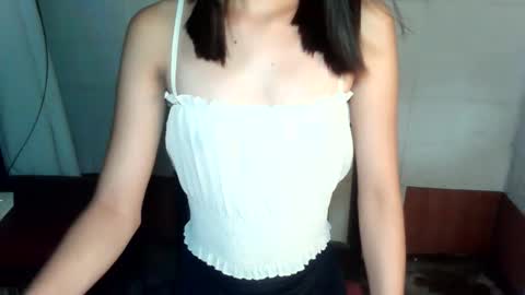 lovely_joan123 online show from May 2026 02:27:02 PM