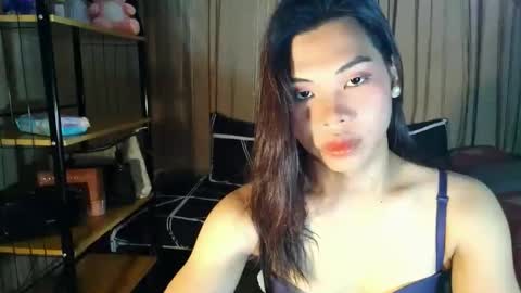 lovely_krizzy online show from February 2026 01:32:02 AM