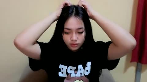 lovely_leah23 online show from September 2025 04:58:01 AM