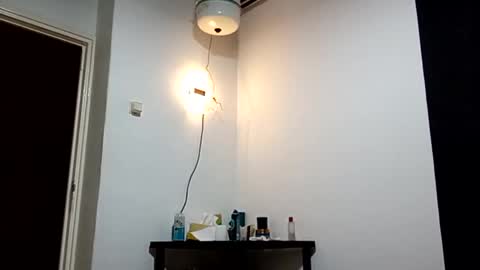 Snapshot of lovely_me165244 chatting on January 2025 09:18:01 PM mooie man online show from January 2025 09:18:01 PM