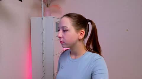 Lolly online show from October 2025 01:50:02 AM