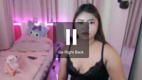 lovely_shine online show from February 2026 01:14:02 AM