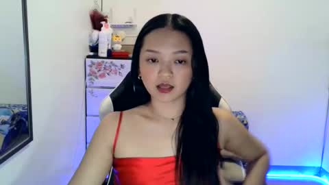 lovely_slutty online show from December 2025 02:35:01 PM