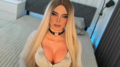 LOVELY CAREL 777 online show from April 2026 03:23:01 AM