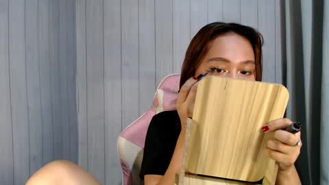 Snapshot of lovelychin69 chatting on February 2025 02:04:02 PM lovelymea69 online show from February 2025 02:04:02 PM