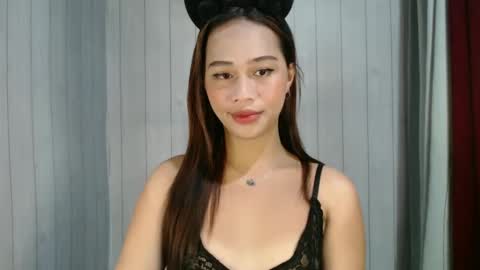 Snapshot of lovelychin69 chatting on February 2025 02:01:01 PM lovelymea69 online show from February 2025 02:01:01 PM