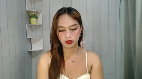 Snapshot of lovelychin69 chatting on February 2025 01:32:01 PM lovelymea69 online show from February 2025 01:32:01 PM