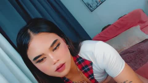 Snapshot of lovelydollsandra chatting on February 2025 06:15:02 PM lovelydollsandra online show from February 2025 06:15:02 PM