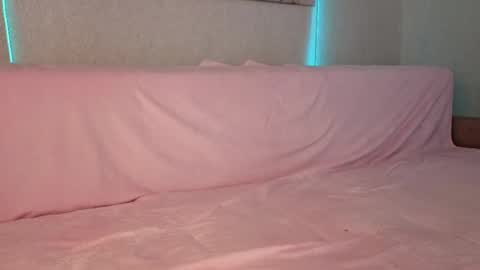 lovelygracee online show from March 2026 12:31:02 PM