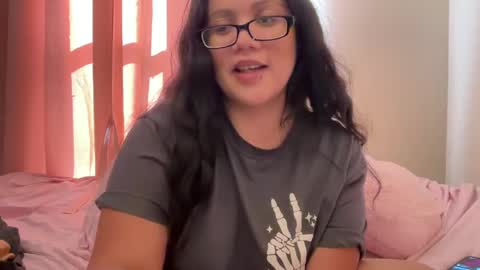 Snapshot of lovelykatiebabe chatting on September 2025 01:35:02 PM lovelykatiebabe online show from September 2025 01:35:02 PM