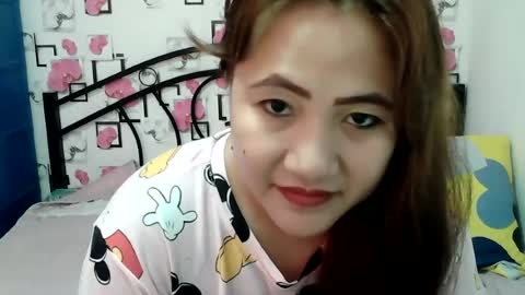 Snapshot of lovelyladylynxxx chatting on June 2026 12:43:02 AM LocwlyLSYlYNXXX online show from June 2026 12:43:02 AM