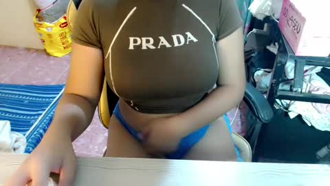 Snapshot of lovelylanah chatting on January 2026 12:57:01 AM lanah online show from January 2026 12:57:01 AM