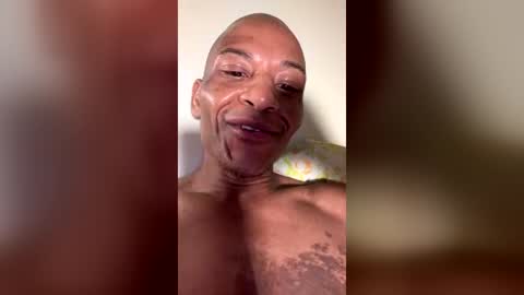 Lovely Long Yellow Pipe online show from July 2026 07:23:02 AM
