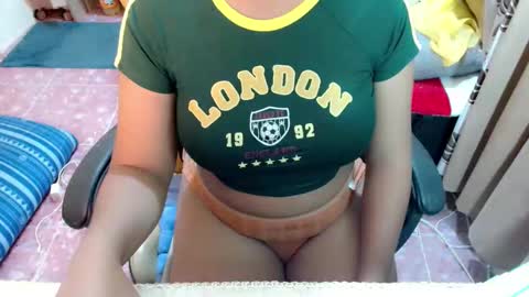 Snapshot of lovelymarish chatting on October 2025 10:48:01 AM lovelymarish online show from October 2025 10:48:01 AM