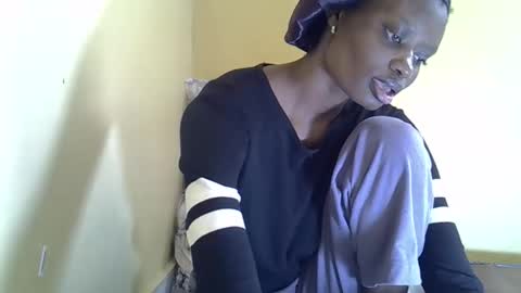 Snapshot of lovelymee2 chatting on October 2025 07:03:02 AM lovelymee2 online show from October 2025 07:03:02 AM