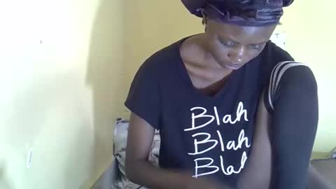 Snapshot of lovelymee2 chatting on October 2025 09:10:01 AM lovelymee2 online show from October 2025 09:10:01 AM