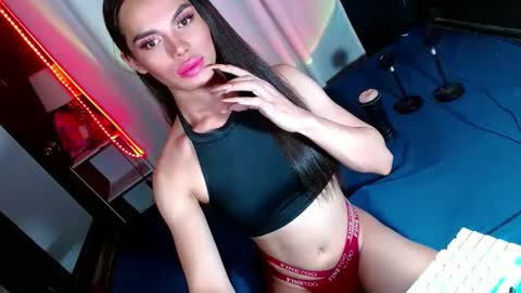 Snapshot of lovelymiss_shyna11 chatting on January 2025 11:51:01 AM lovelymiss_shyna11 online show from January 2025 11:51:01 AM