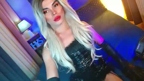 Snapshot of lovelymiss_shyna11 chatting on March 2026 10:44:02 AM lovelymiss_shyna11 online show from March 2026 10:44:02 AM