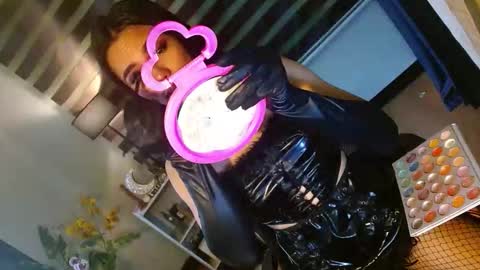 lovelymiss_shyna11 online show from May 2026 04:29:02 AM