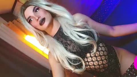 lovelymiss_shyna11 online show from May 2026 07:58:01 AM
