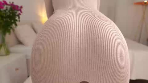 kim online show from November 2025 04:17:02 PM