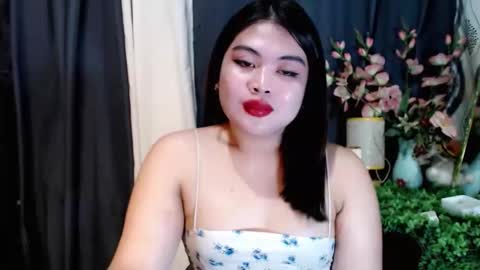 Snapshot of lovelyrhean chatting on November 2025 02:56:02 AM Rhean online show from November 2025 02:56:02 AM