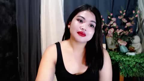 Snapshot of lovelyrhean chatting on November 2025 02:44:01 AM Rhean online show from November 2025 02:44:01 AM