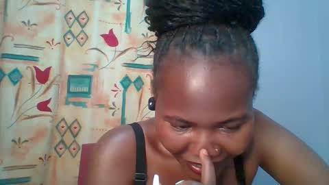 Snapshot of lovelyy_dreams chatting on March 2026 05:19:02 PM Hanna online show from March 2026 05:19:02 PM