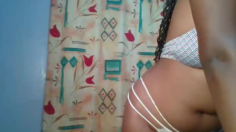 Snapshot of lovelyy_dreams chatting on March 2026 05:50:01 PM Hanna online show from March 2026 05:50:01 PM