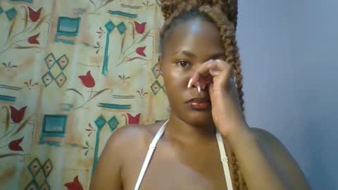 Snapshot of lovelyy_dreams chatting on April 2026 04:26:02 PM Hanna online show from April 2026 04:26:02 PM