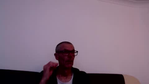 Snapshot of lovepvclate40s chatting on April 2026 06:38:01 PM lovepvcearly50s online show from April 2026 06:38:01 PM
