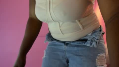 L O V E  online show from November 2025 11:56:02 AM