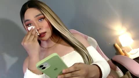 Snapshot of lovers_moon22 chatting on December 2024 12:45:02 AM lovers moon22 online show from December 2024 12:45:02 AM