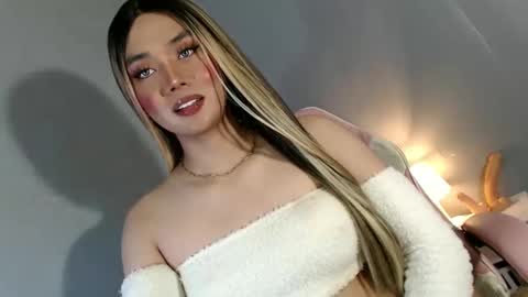 Snapshot of lovers_moon22 chatting on January 2025 10:58:02 PM lovers moon22 online show from January 2025 10:58:02 PM