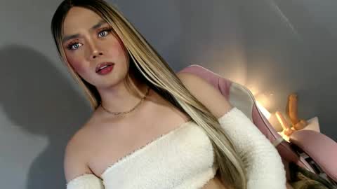 Snapshot of lovers_moon22 chatting on January 2025 12:49:01 AM lovers moon22 online show from January 2025 12:49:01 AM