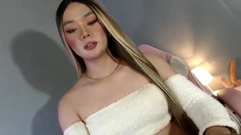 Snapshot of lovers_moon22 chatting on January 2025 04:04:01 AM lovers moon22 online show from January 2025 04:04:01 AM