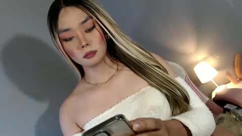 Snapshot of lovers_moon22 chatting on January 2025 09:41:01 PM lovers moon22 online show from January 2025 09:41:01 PM