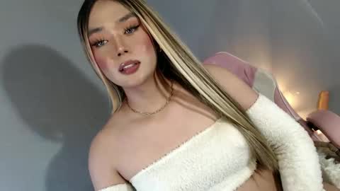 Snapshot of lovers_moon22 chatting on January 2025 12:57:02 AM lovers moon22 online show from January 2025 12:57:02 AM