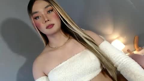 Snapshot of lovers_moon22 chatting on January 2025 10:08:02 PM lovers moon22 online show from January 2025 10:08:02 PM