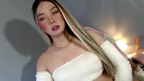 Snapshot of lovers_moon22 chatting on January 2025 09:58:01 PM lovers moon22 online show from January 2025 09:58:01 PM